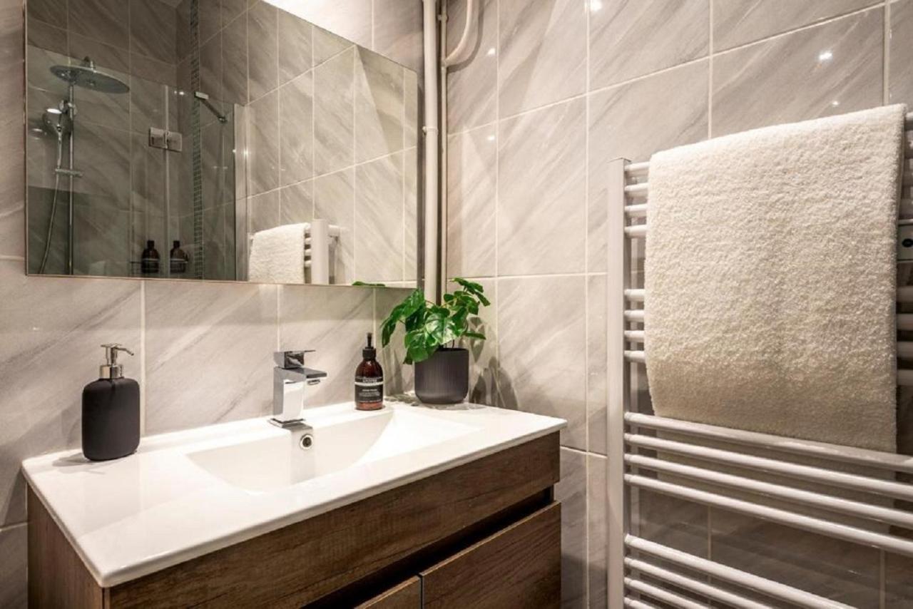 153 - Urban Pretty Flat In Center Of Paris Apartment Ngoại thất bức ảnh
